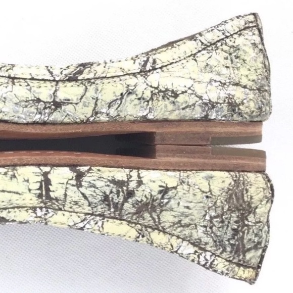 New Frye Leather Ballet Carson Crackle Flats - Picture 6 of 8